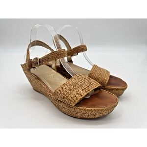 Stuart Weitzman Womens 10 M Barbados Rattan Raffia Strappy Sandal Quiet Luxury